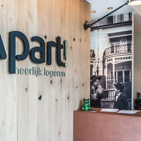 Apart! & Moment! De Haan