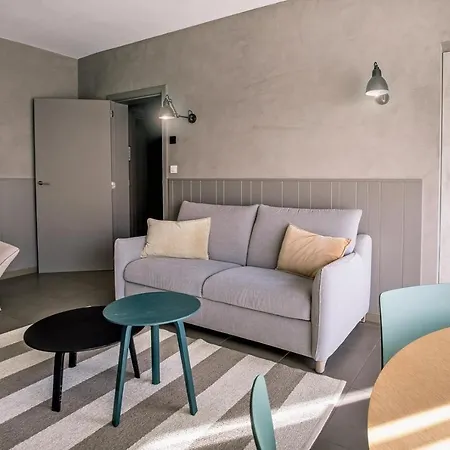 Apart! & Moment! 게스트하우스